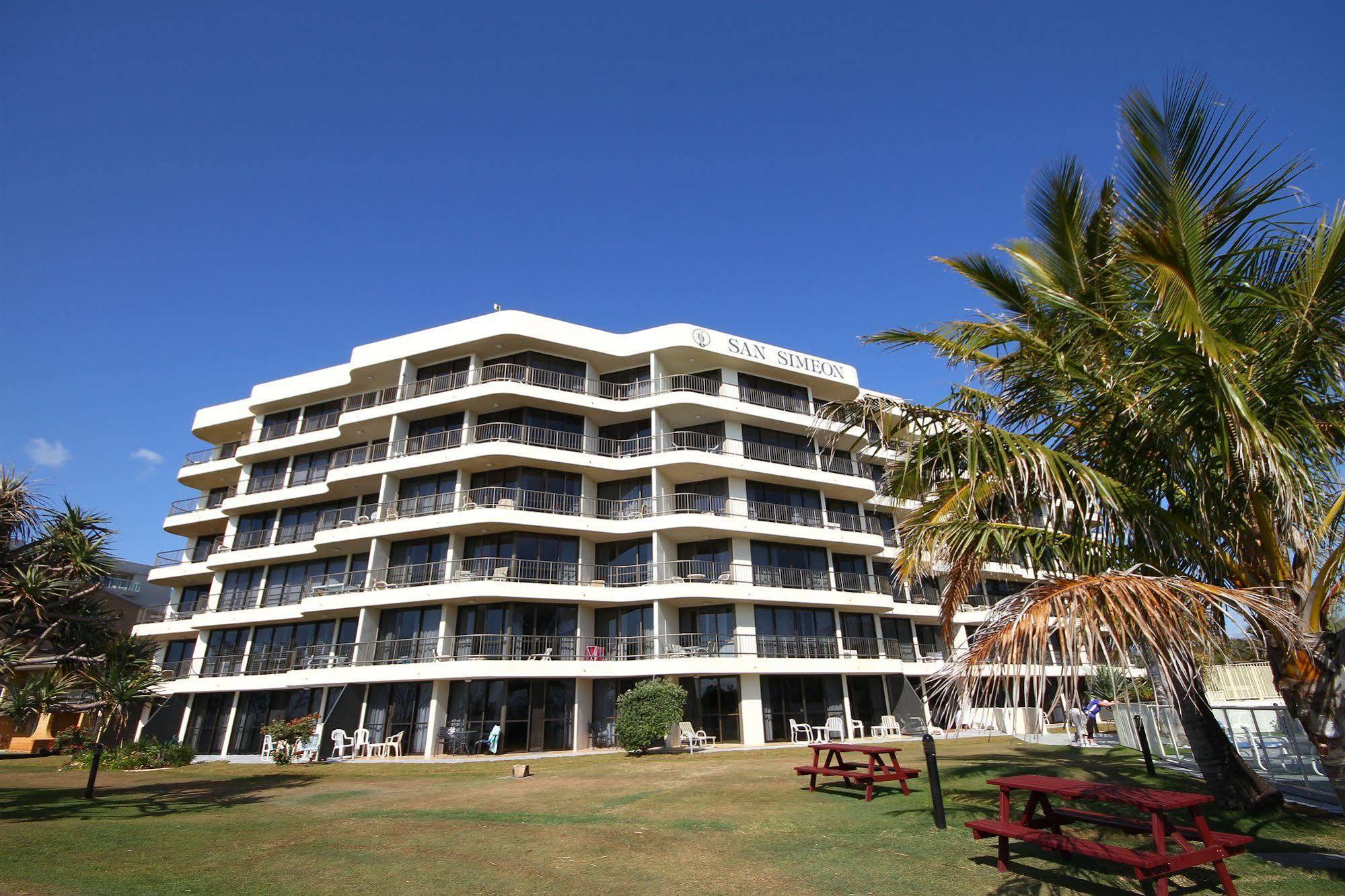 San Simeon Beachfront Apartments Tugun Gold Coast Exterior foto